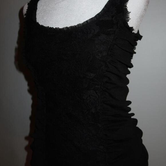 vests tanks camis - Picture 3 of 5